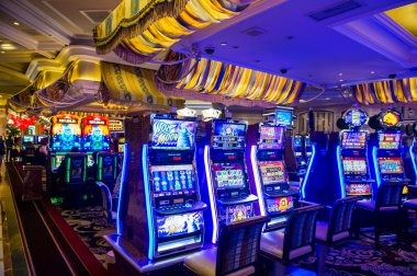 Live dealer interface showing video feed and betting controls